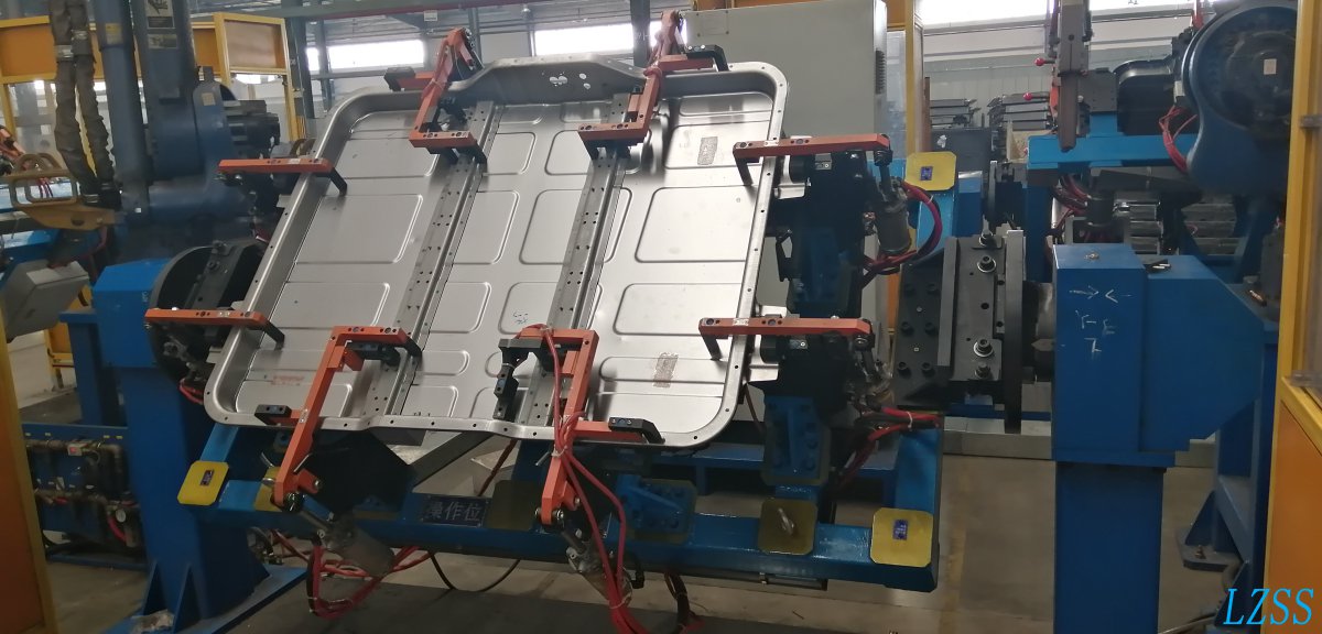 電池盒焊接站